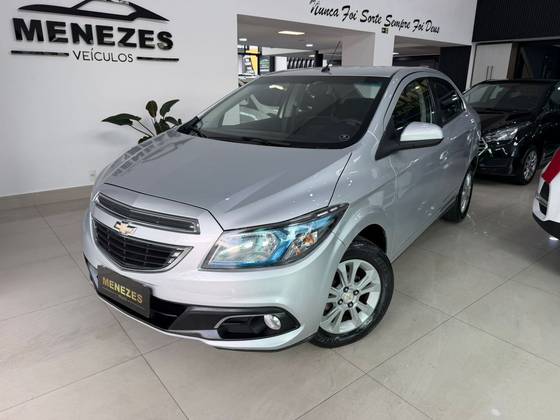 CHEVROLET PRISMA 1.4 MPFI LTZ 8V FLEX 4P MANUAL CHEVROLET PRISMA 1.4 MPFI LTZ 8V FLEX 4P MANUAL
